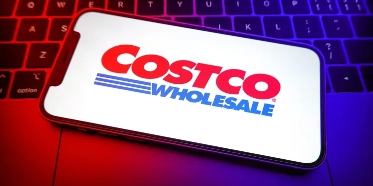 كيف تستثمر في سهم شركة Costco Wholesale Corp الأمريكي
