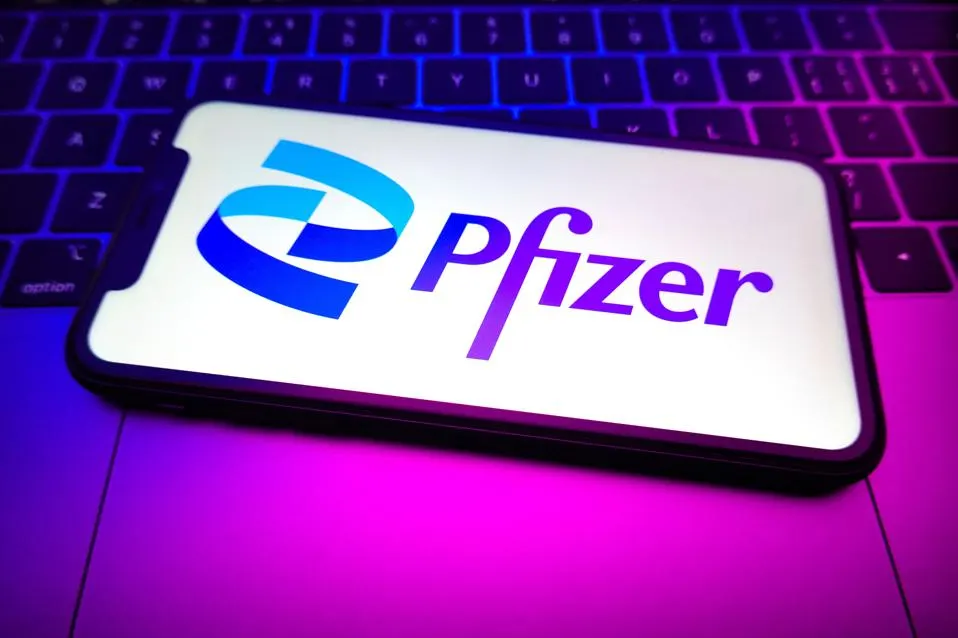 8 خطوات للاستثمار في سهم شركة Pfizer Inc الأمريكي