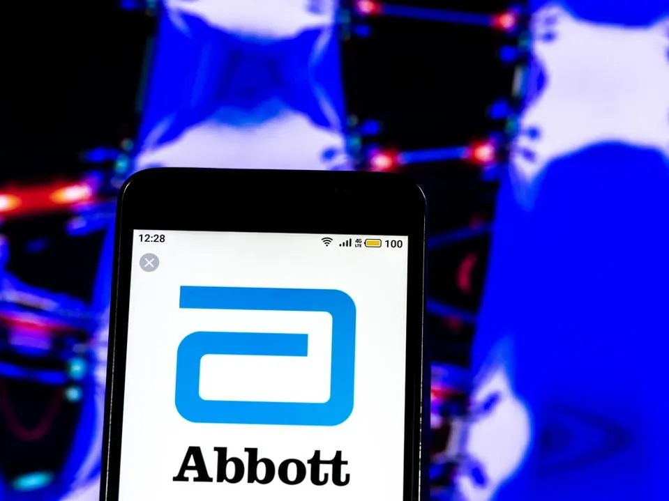 كيف تستثمر في سهم شركة Abbott Laboratories الأمريكي