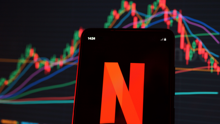 دليل شامل حول كيفية الاستثمار في سهم شركة Netflix Inc الأمريكي
