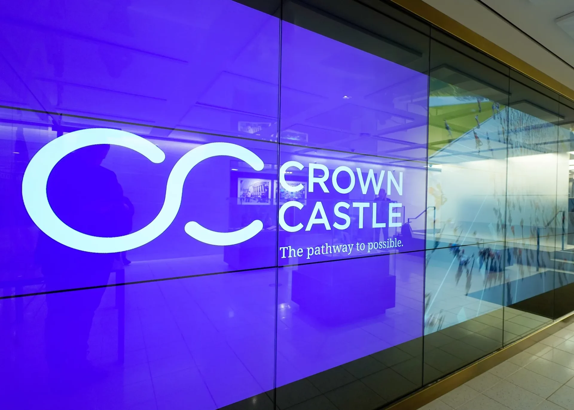 سهم شركة Crown Castle 