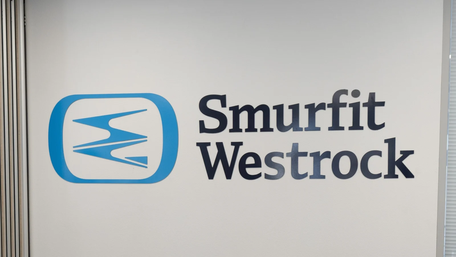 سهم شركة Smurfit Westrock Plc