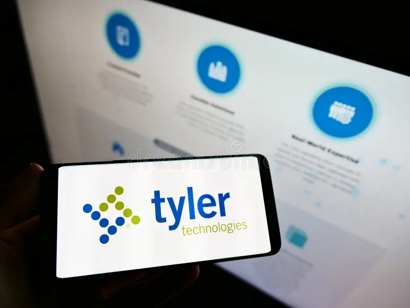 سهم شركة Tyler Technologies